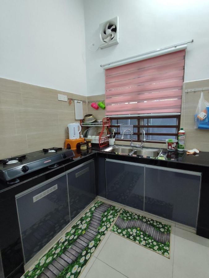 Z&F D' Setia Kkb Muslim Homestay - Strictly For Muslims Only Kuala Kubu Bharu Exterior foto